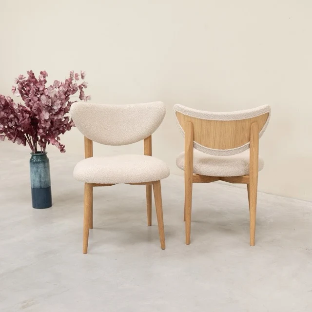 Set di sedie in rovere massiccio “Nube” | NordicStory
