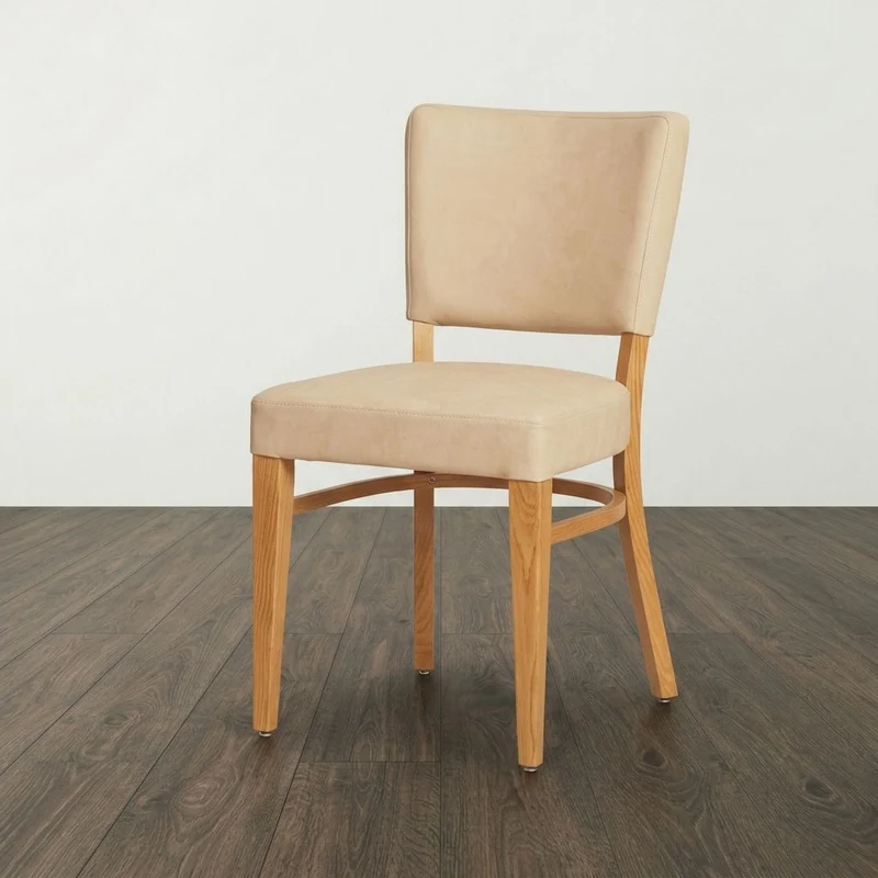 Sedia in Legno Imbottita per Ristoranti Alloro | Pozzoli Arredamenti