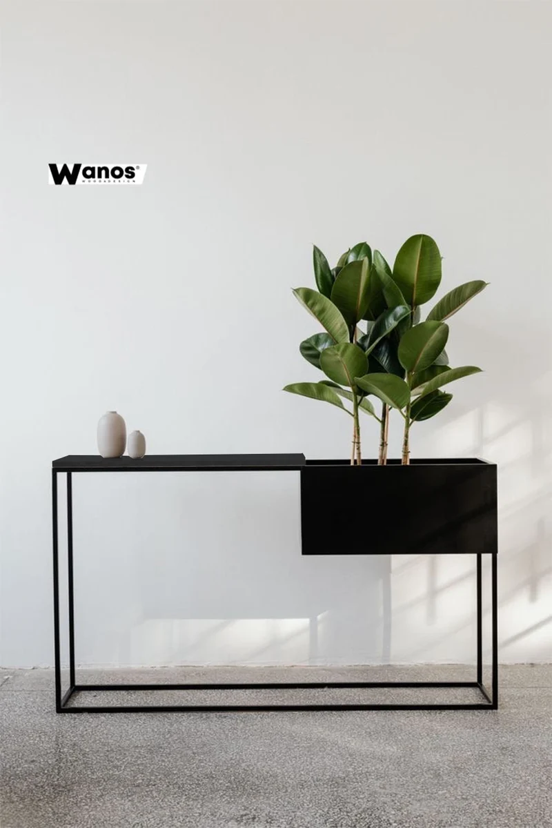 Consolle in metallo color nero opaco con porta vaso integrato