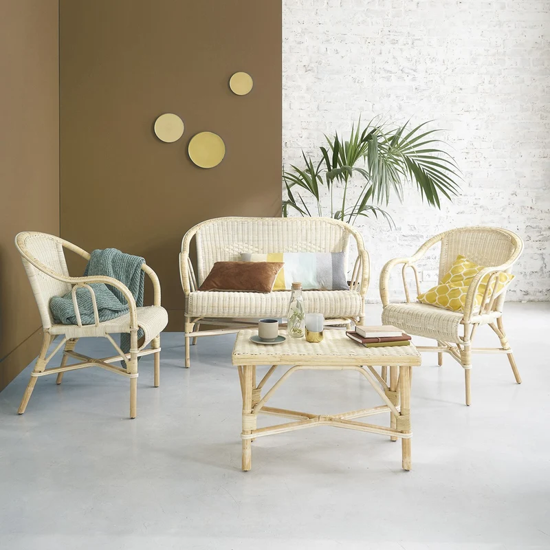 Set in rattan naturale