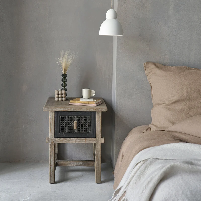 Comodino in legno massello riciclato 45 cm