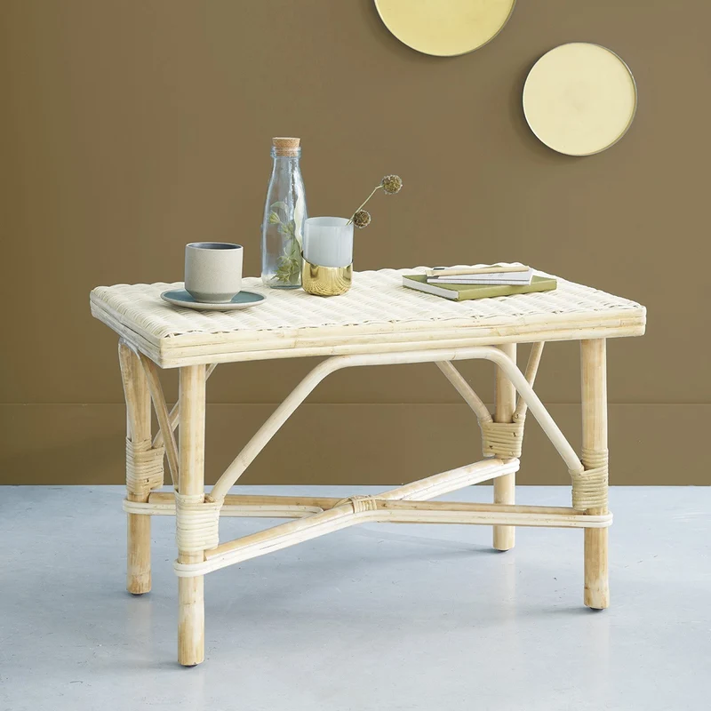 Tavolino in rattan naturale