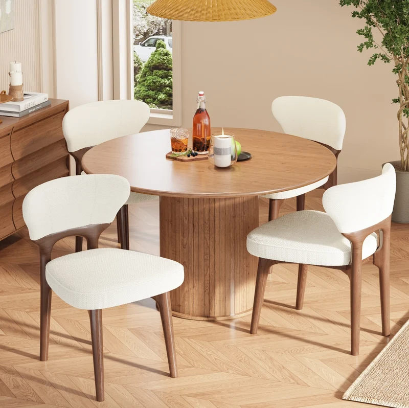 Set di 4 sedie da pranzo in chenille beige chiaro con struttura in legno massello