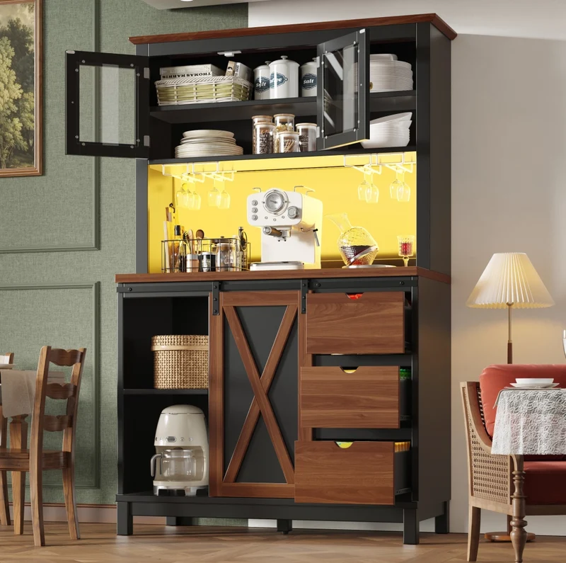Armadio alto da cucina nero con LED RGB, anta scorrevole in vetro e ripiani regolabili